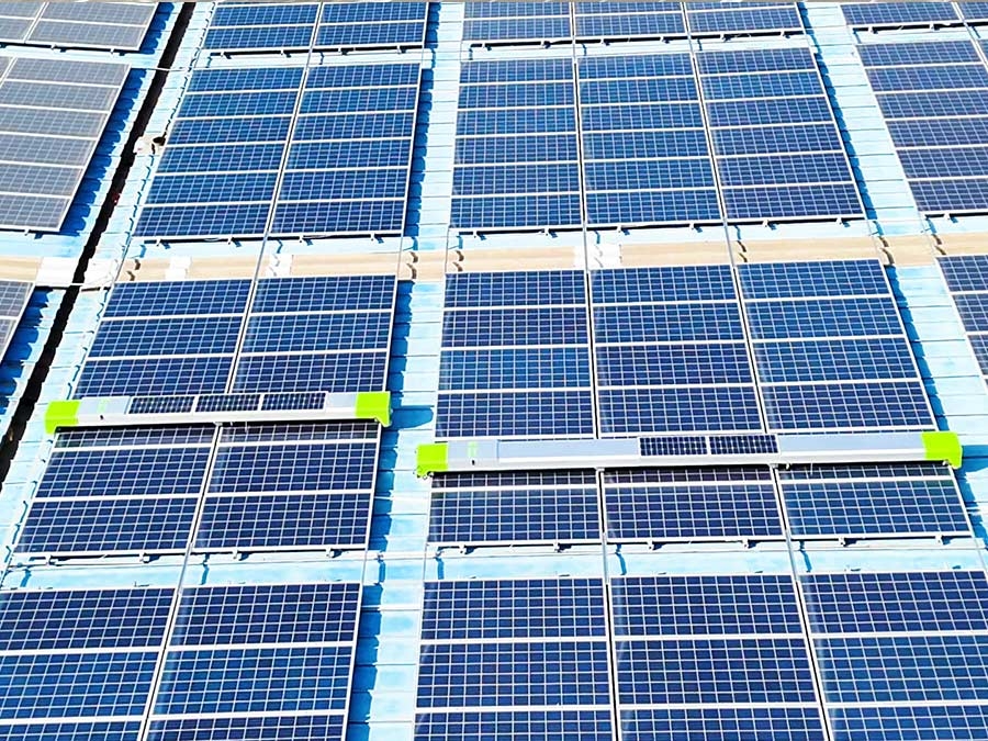 Roof Sloped Installation Single-unit Cleaning Robot